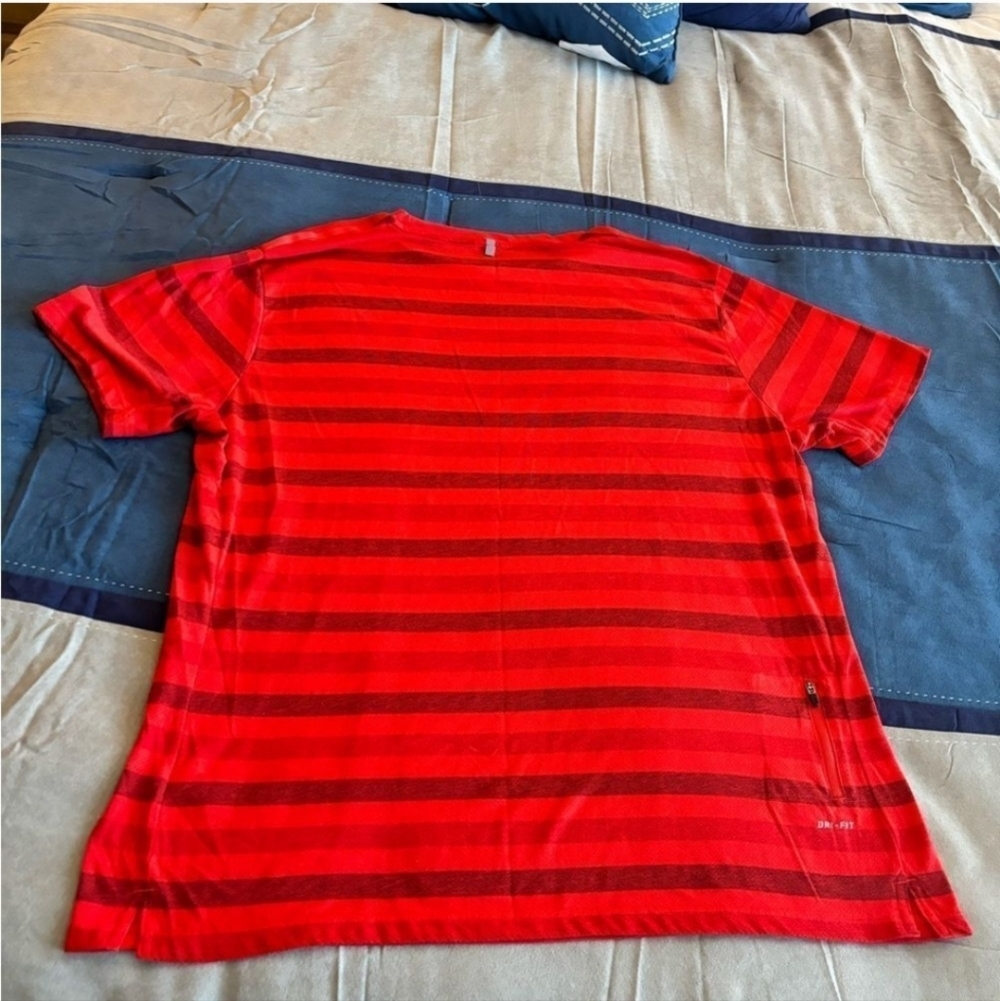 Nike dri fit mens athletic shirt Reddish orange Striped T-Shirt XXL NWOT